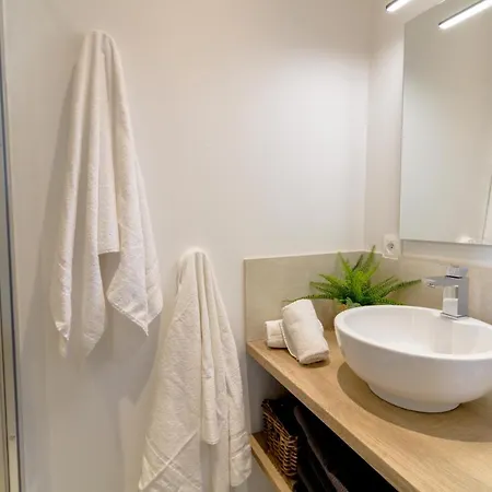 Select'so - Saint Clair - Services Hoteliers & Prestations De Qualite - Sc02 Le Lavandou